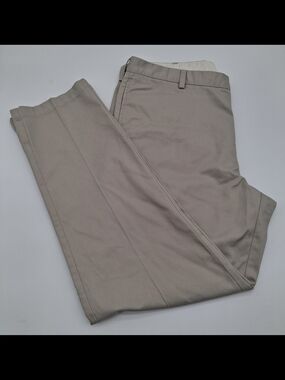 L.L. Bean Men's Classic Fit Chino Khaki Dress Pants 38x32 Straight Leg